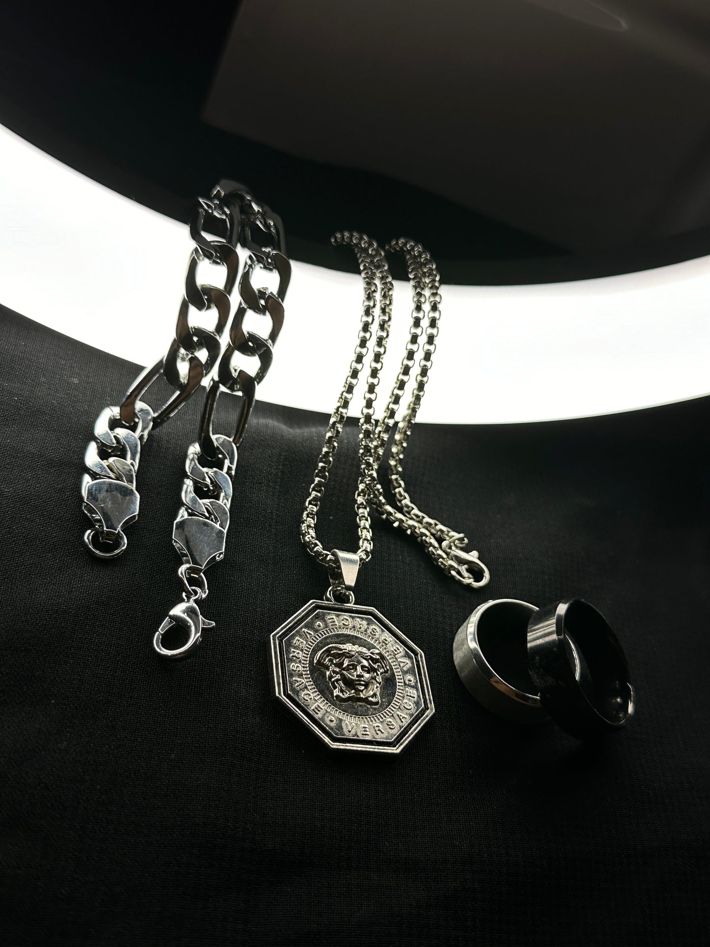 Silver Locket Set Pack of 4